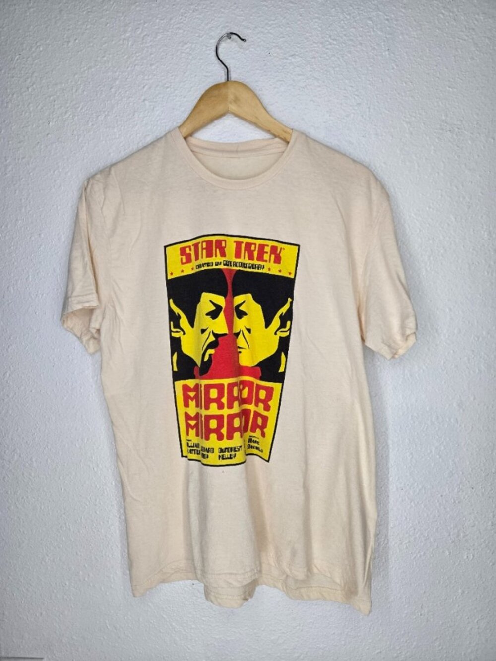Vintage- Style Star Trek "Mirror, Mirror" graphic Tee